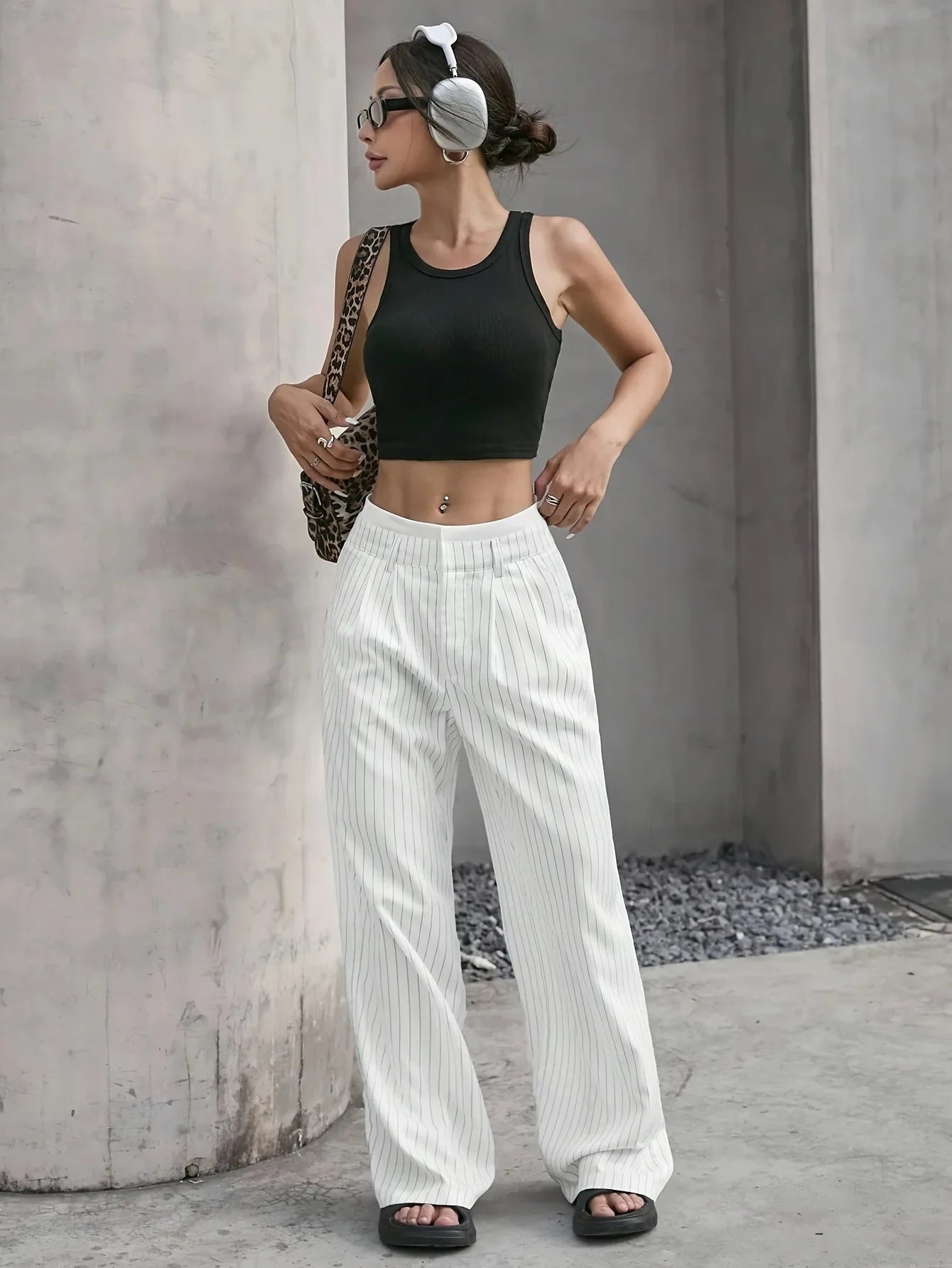 Women Stripes Printed Full Length Pants