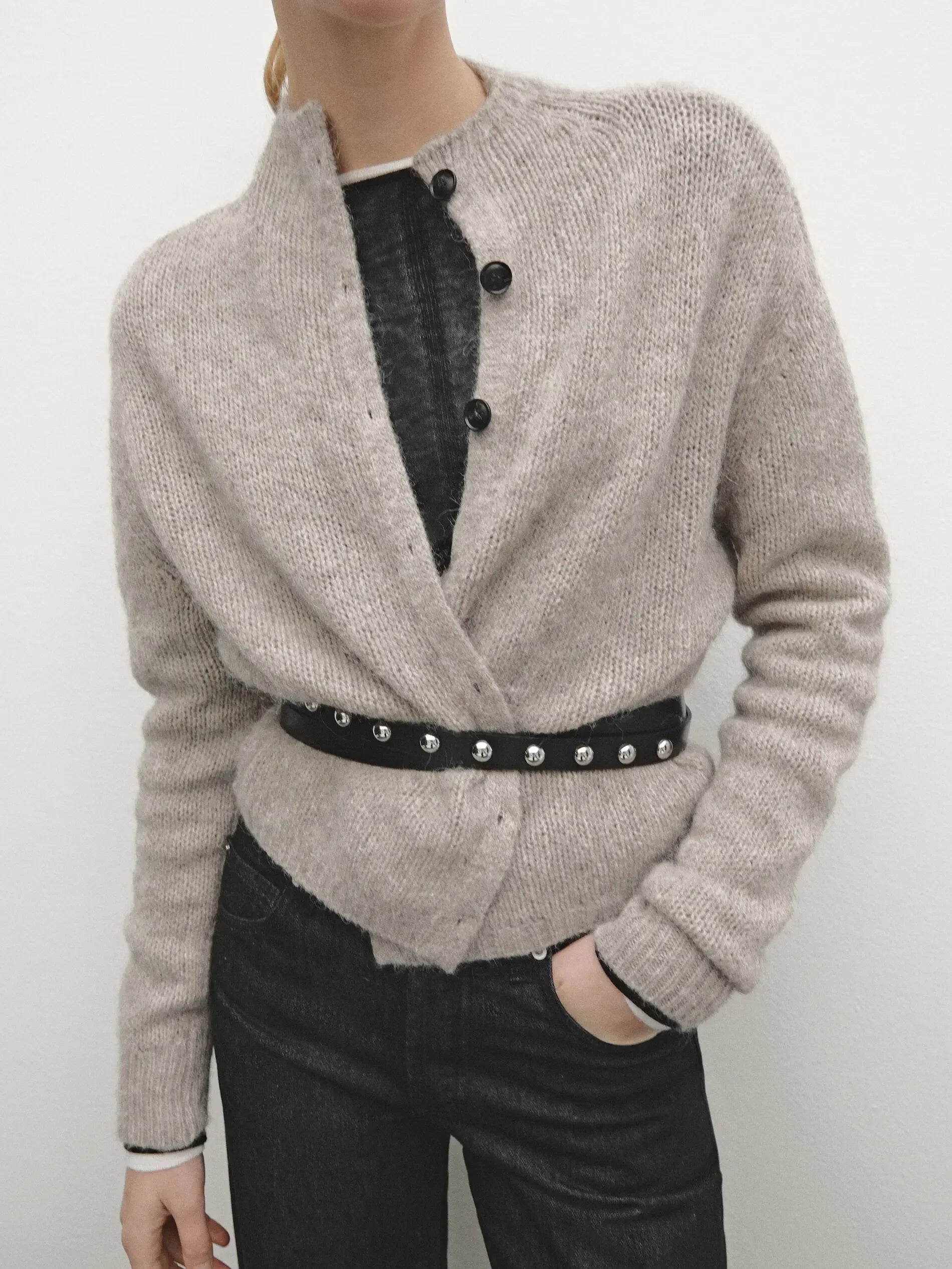Women’s Casual Minimalist Knit Cardigan