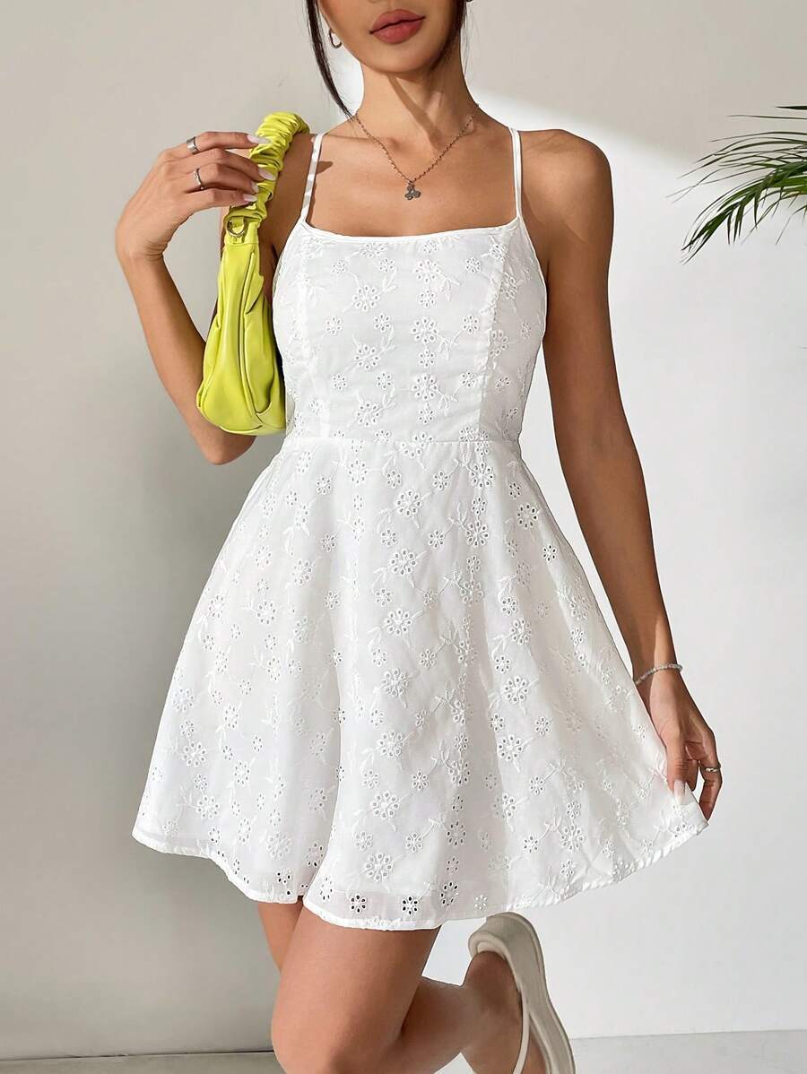 Women’s Embroidered Hollow Slim Skirt - White / L - electronic accessories