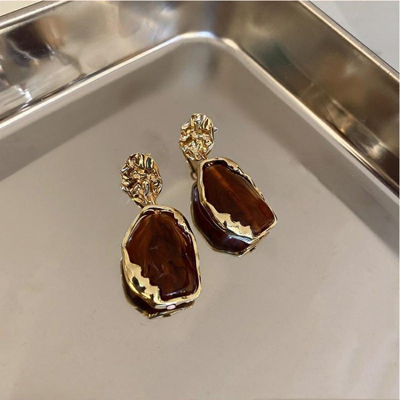 Women’s Fashion Retro Maillard Irregular Earrings