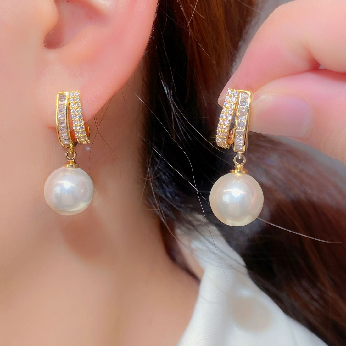Women’s Fashionable All-matching Micro Inlaid Pearls Earrings - Gold - electronic accessories