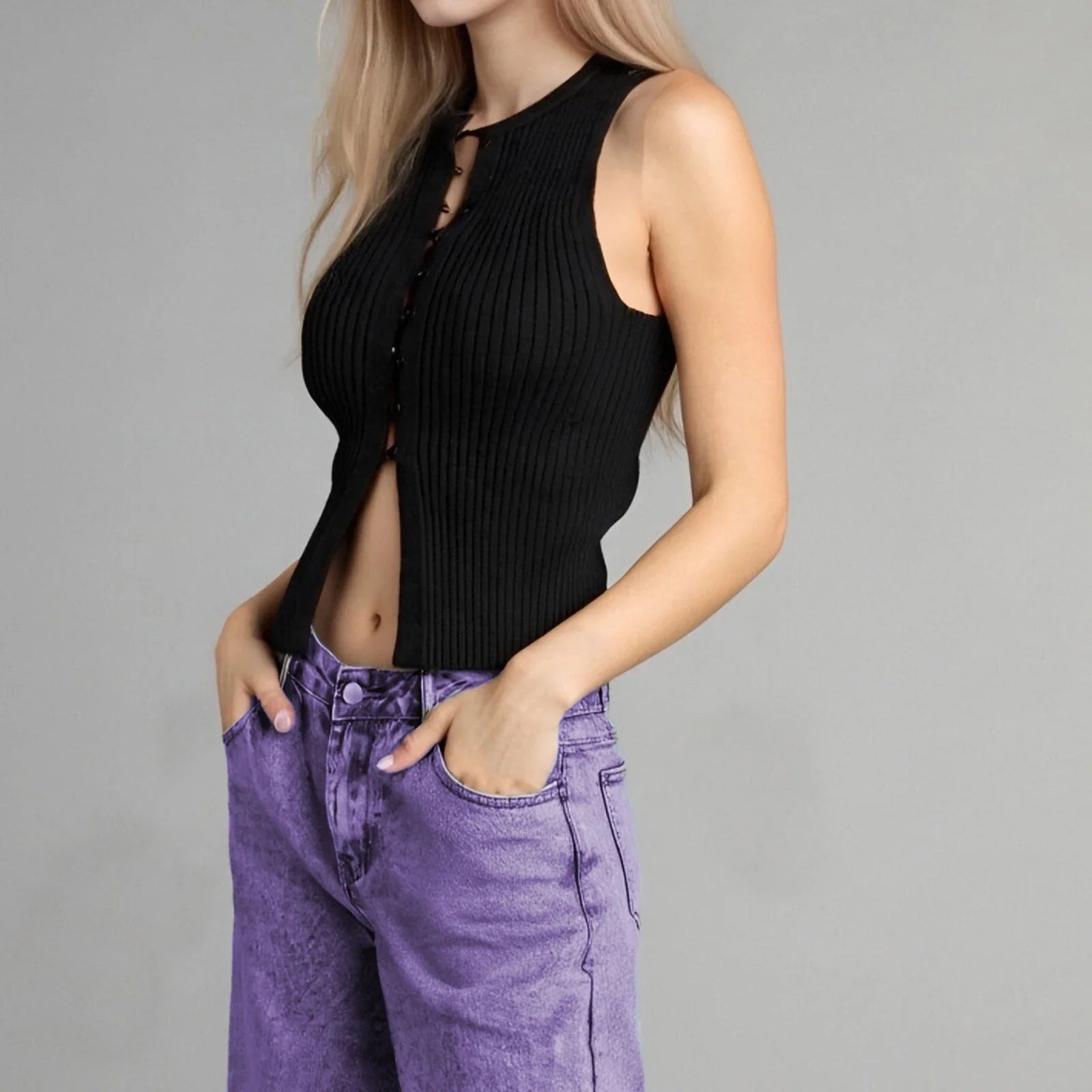 Women’s Knitted Vest Basic Sleeveless Round Neck Top