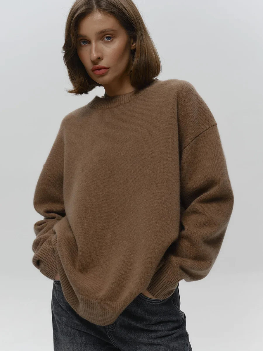 Women’s O-Neck Oversized Sweater - Camel / L