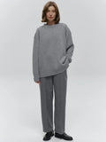 Women’s O-Neck Oversized Sweater - Light Gray / M