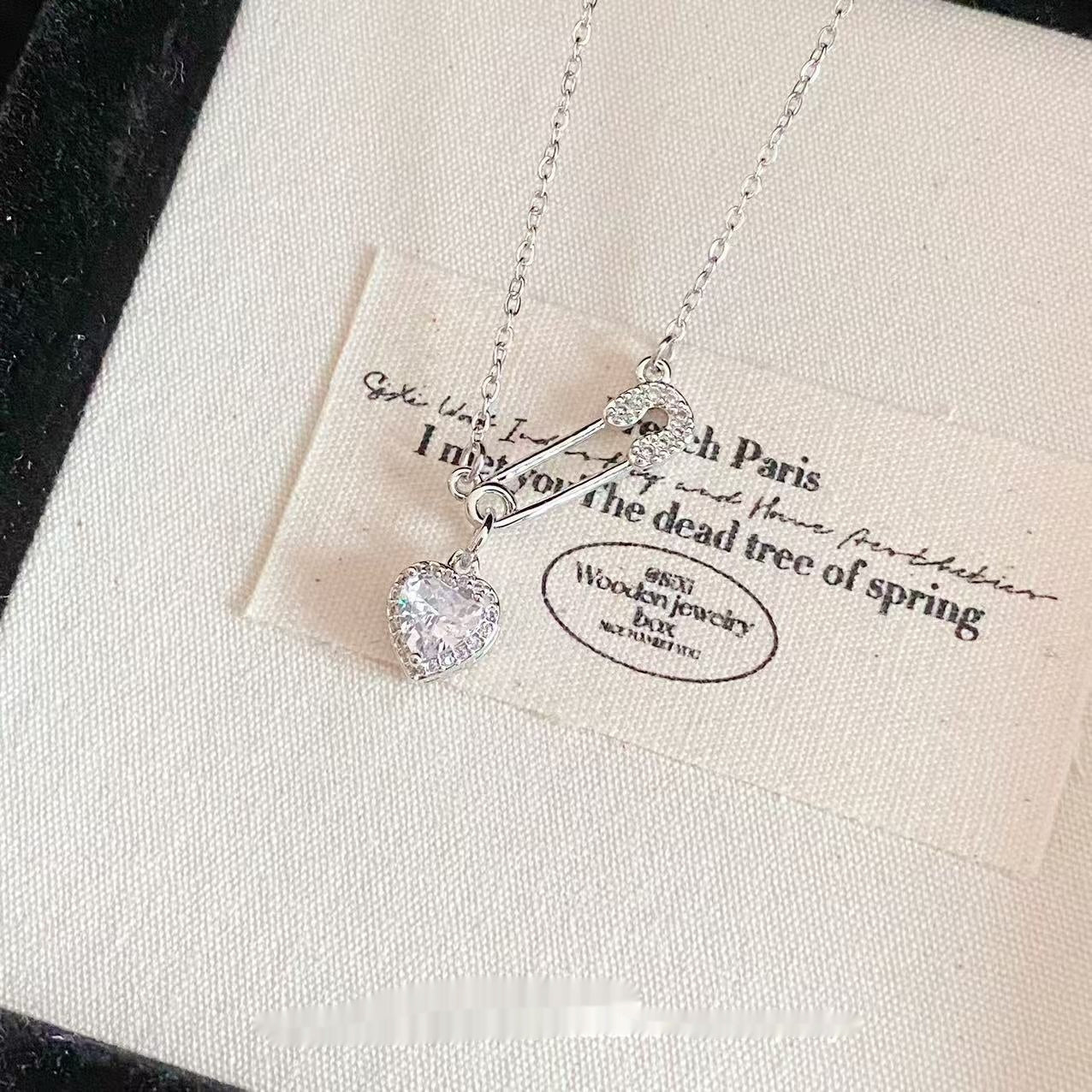 Women’s Personalized Pin Pink Heart-shaped Light Luxury Necklace - White Diamond Silver - electronic accessories