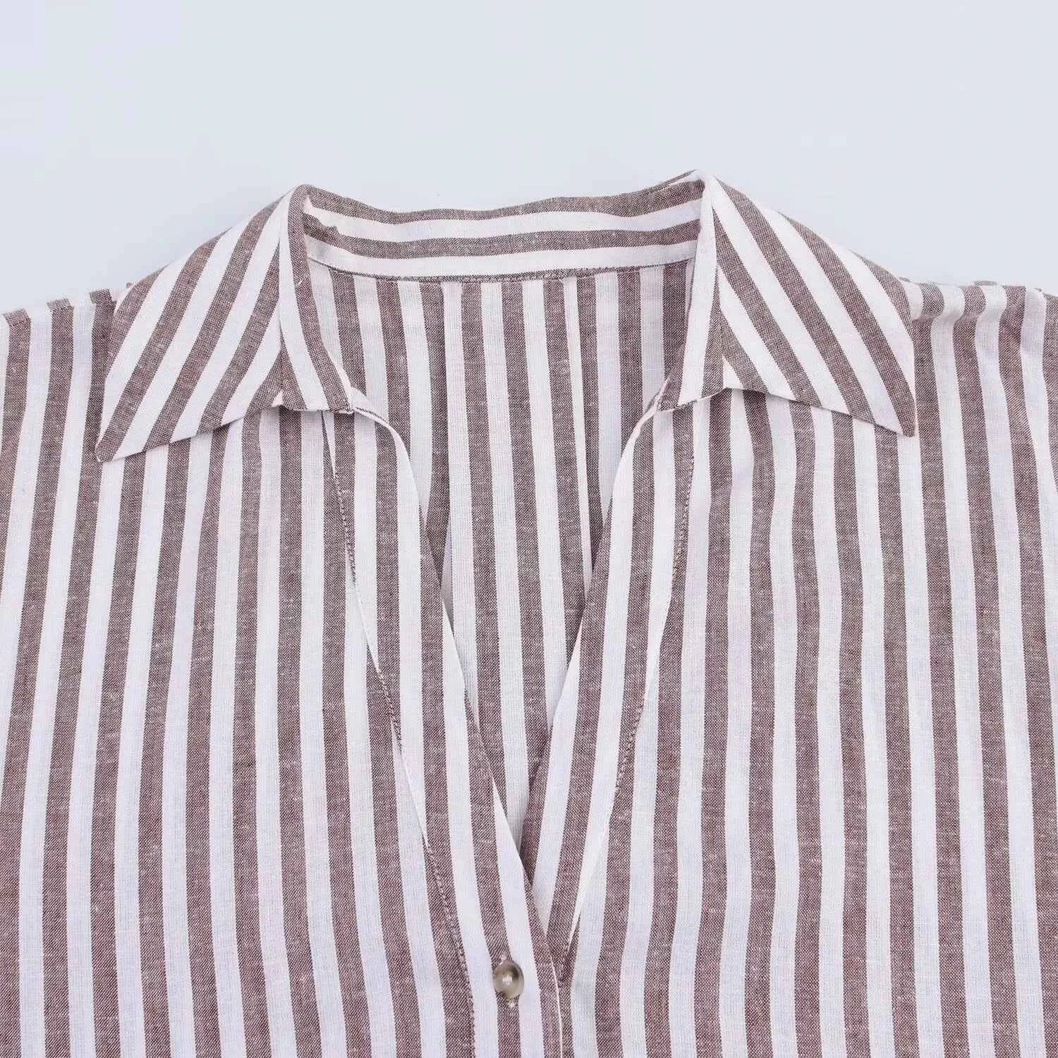 Women's Shirt With a Collar and Wide Sleeves Simple Stripes Single Breasted Shirt